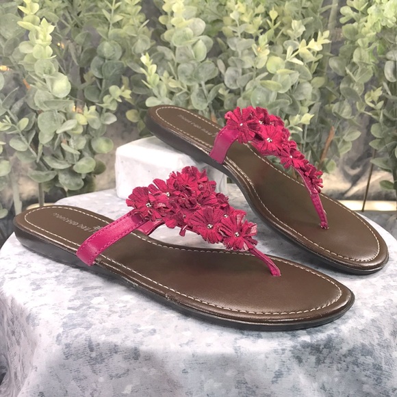 Montego Bay🌴Club Fuchsia Flower Thong Sandals Women’s 8 ☀️VGUC☀️ - Picture 1 of 9